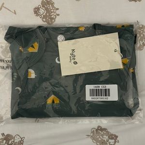 NIB Kyte ss camping bodysuit